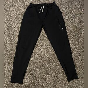 Vuori logo sweatpants black small
